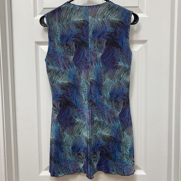 Connected Apparel V-neck Tank Top Colorful Feather Design Front Slit Size 8 - Picture 5 of 5